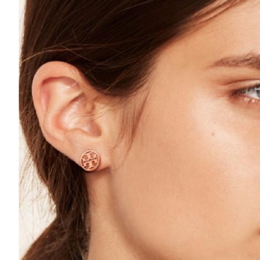 NEW Tory Burch Circle Logo Studs Earrings Rose Gold - Picture 2 of 6